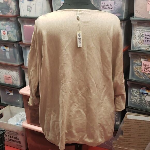 *Today only* Max Studio 3/4 sleeve Ruched Sweater sz 3x 20-22 NWT - Picture 4 of 9